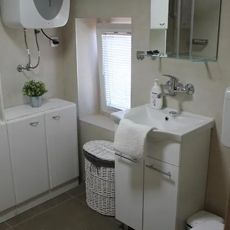 Terrace Beba - Pag Apartamento