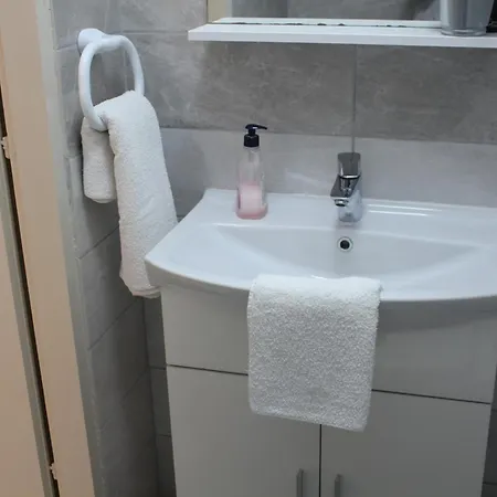 Terrace Beba - Pag Apartamento